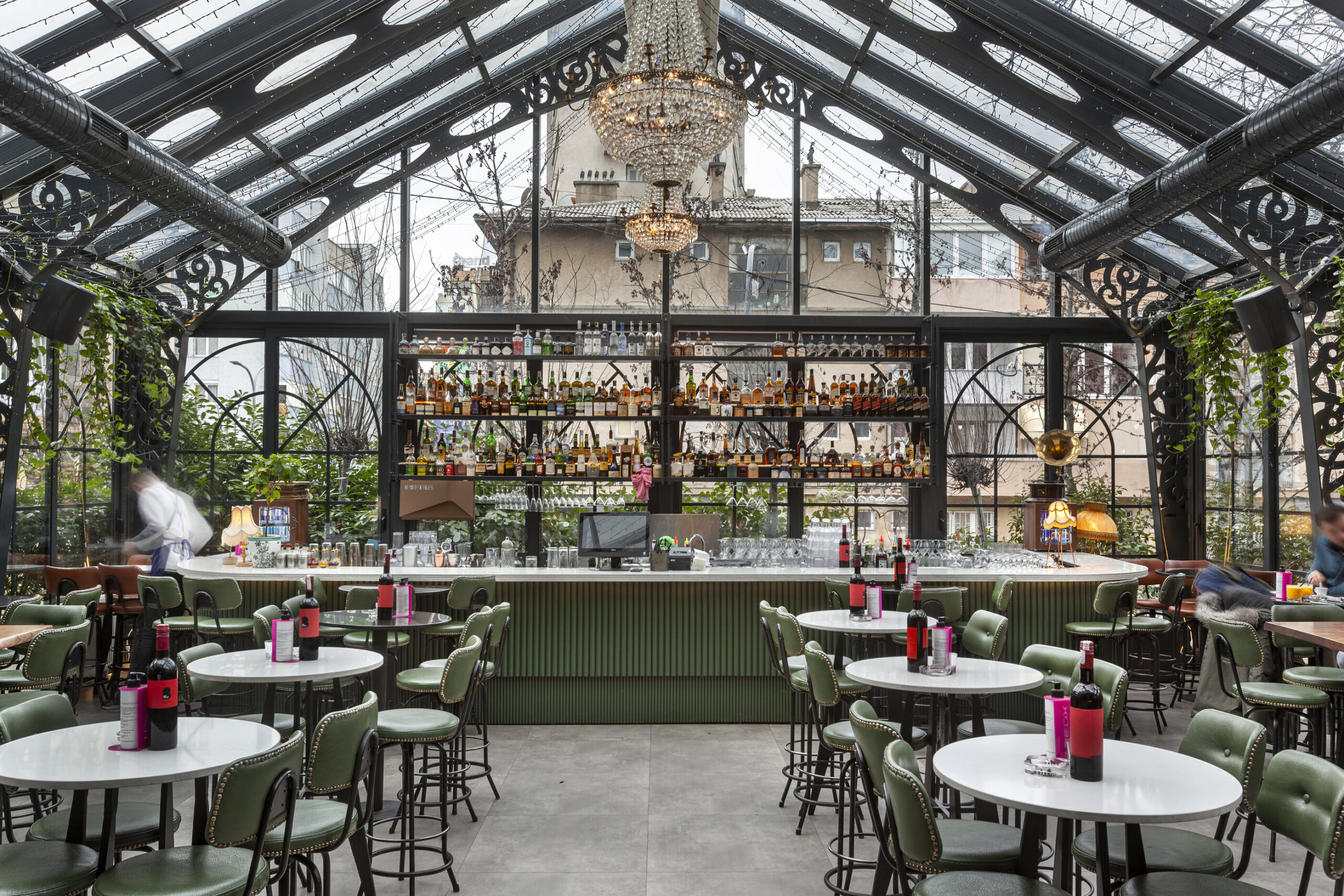 BON VIVANT BAR Paradiso